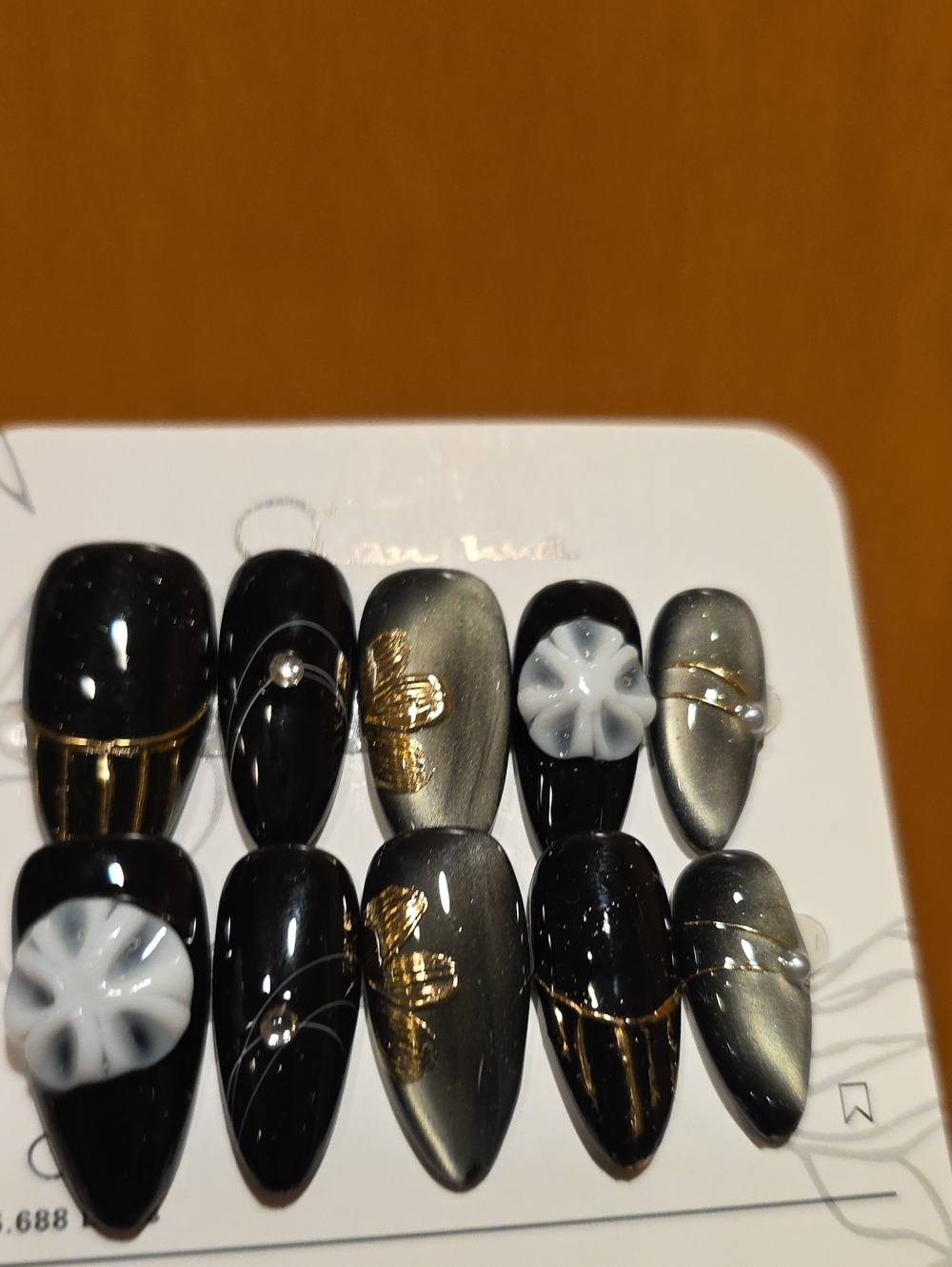 Black & Gold Floral Accent Press-On Nail Set Size Large